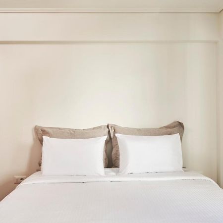 Contemporary & Comfy Apt Next To Acropolis Museum アテネ エクステリア 写真